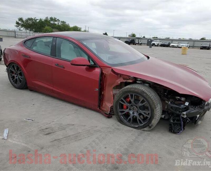 2023 TESLA MODEL S  بليد  احمر