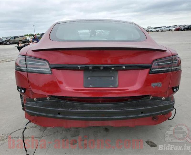 2023 TESLA MODEL S  بليد  احمر